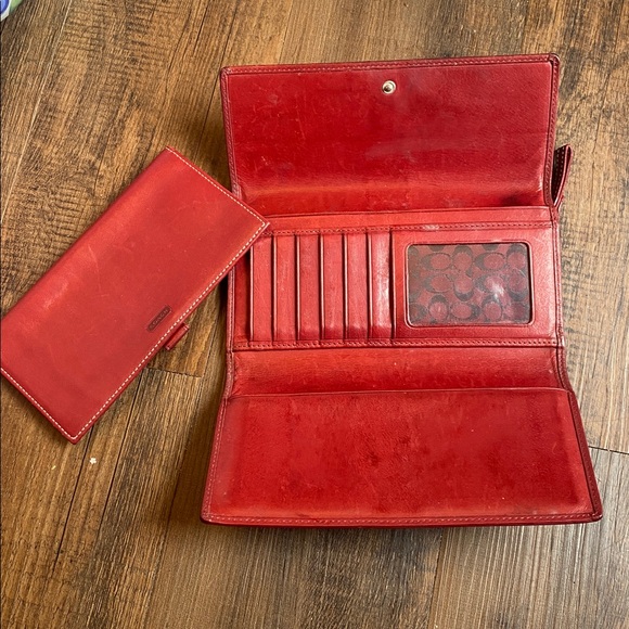 Coach Burgundy Leather Clutch - Picture 4 of 15